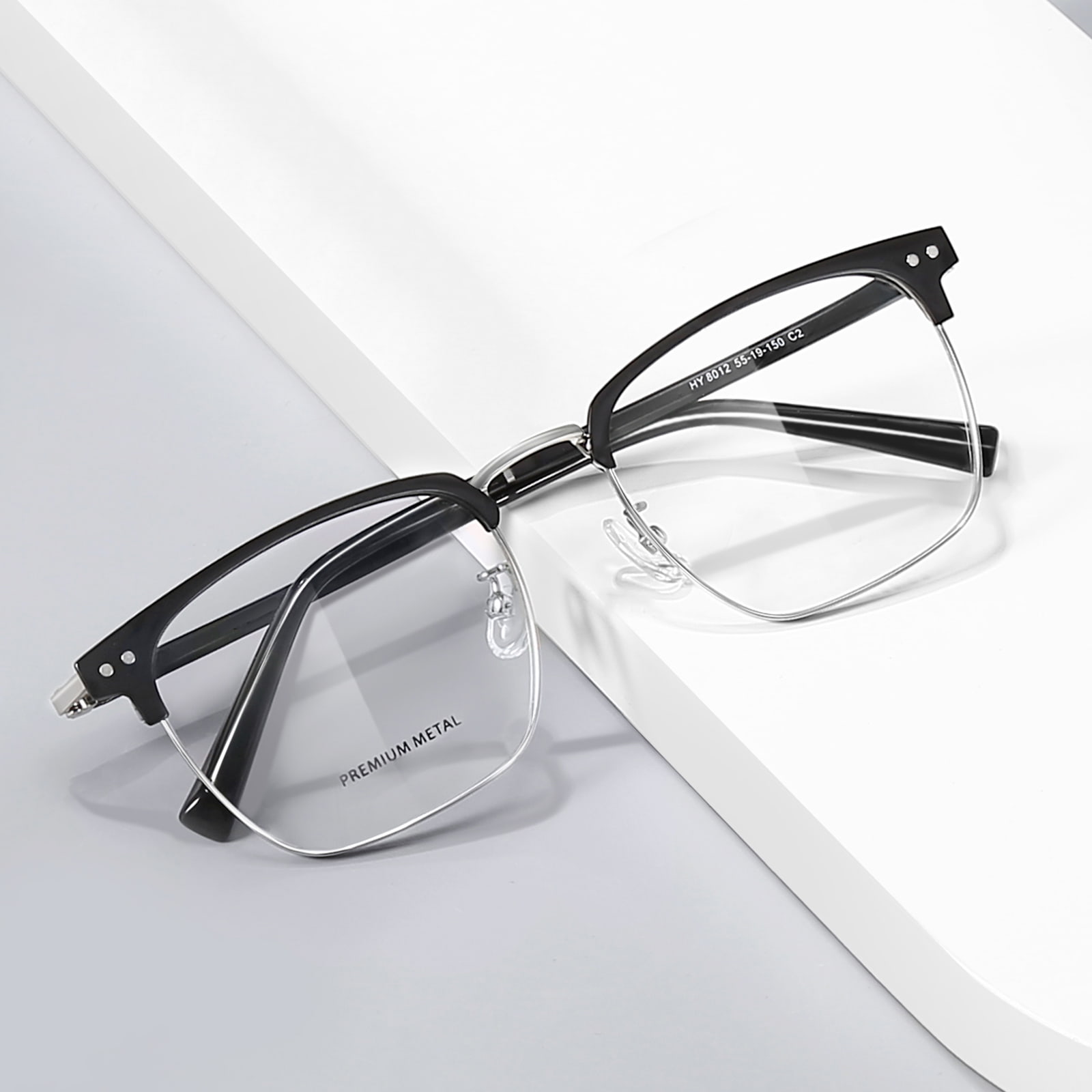 8012 Minimalistische Nasendruck-Legierungsbrille