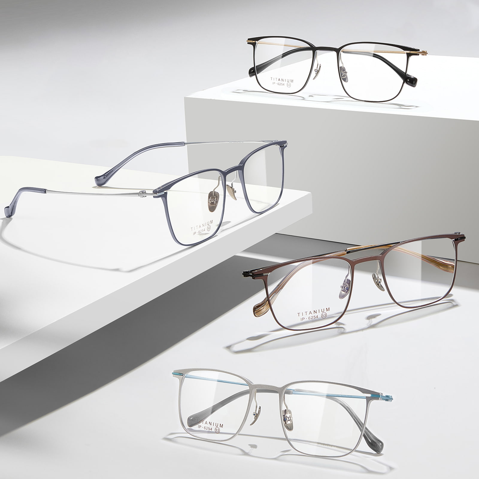 6254 Nahtlose, langlebige Brille aus reinem Titan
