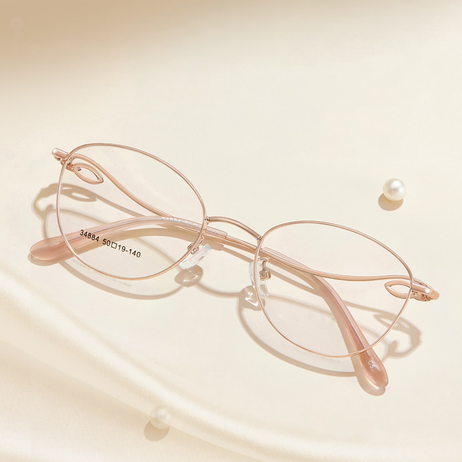 34884 Sanfte doppelseitige geschnitzte Legierungsbrille