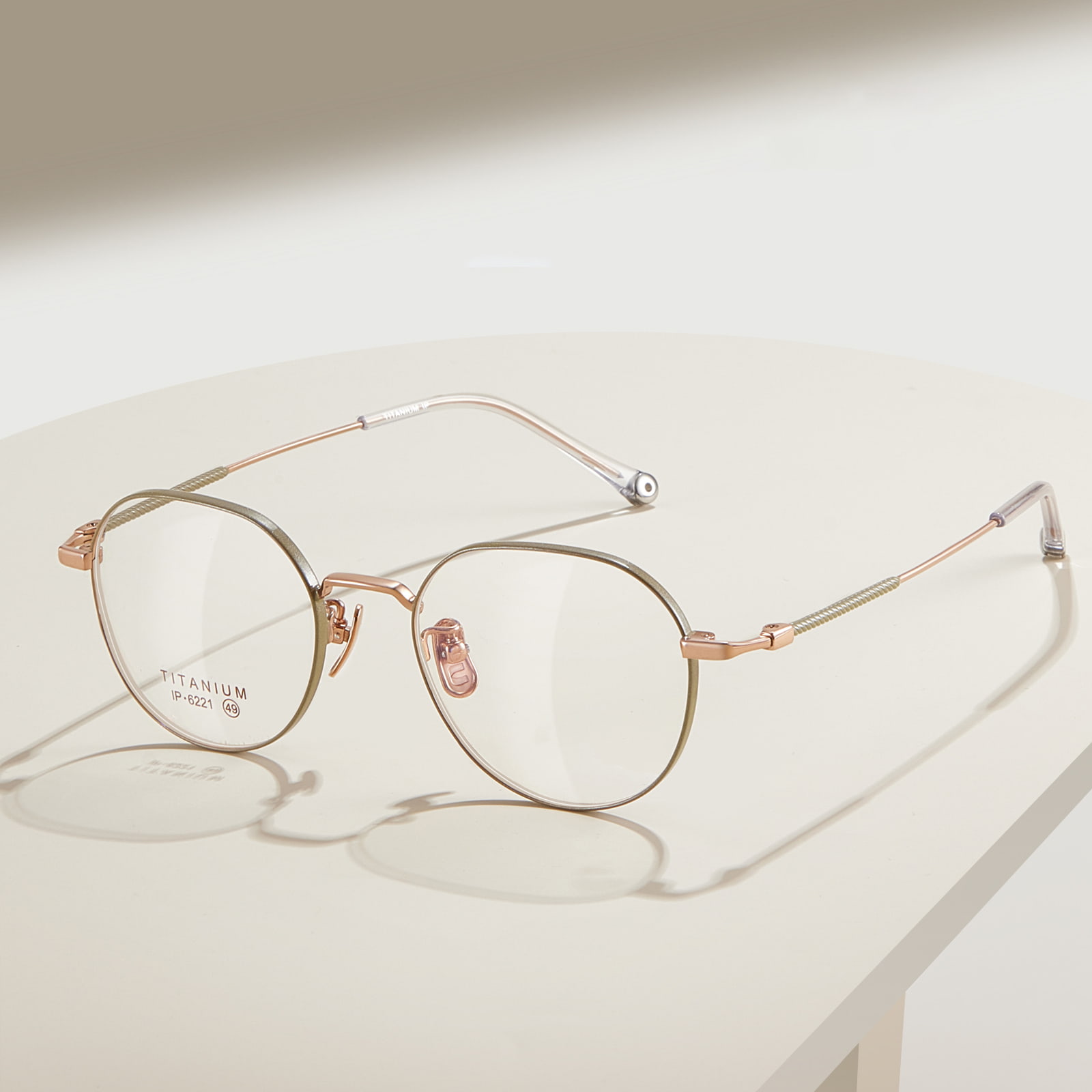 6221 Sanfte und kompakte nicht oxidierte reine Titanbrille