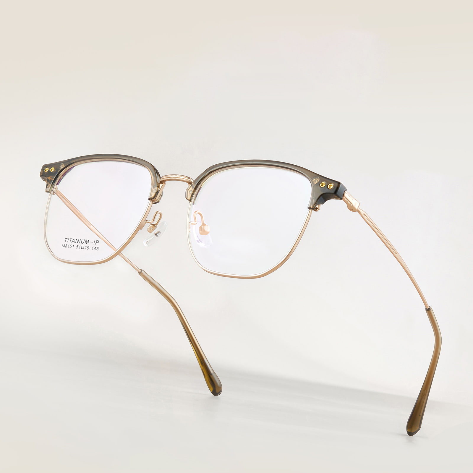 M8151 Square Circle Leichte β-Titanbrille