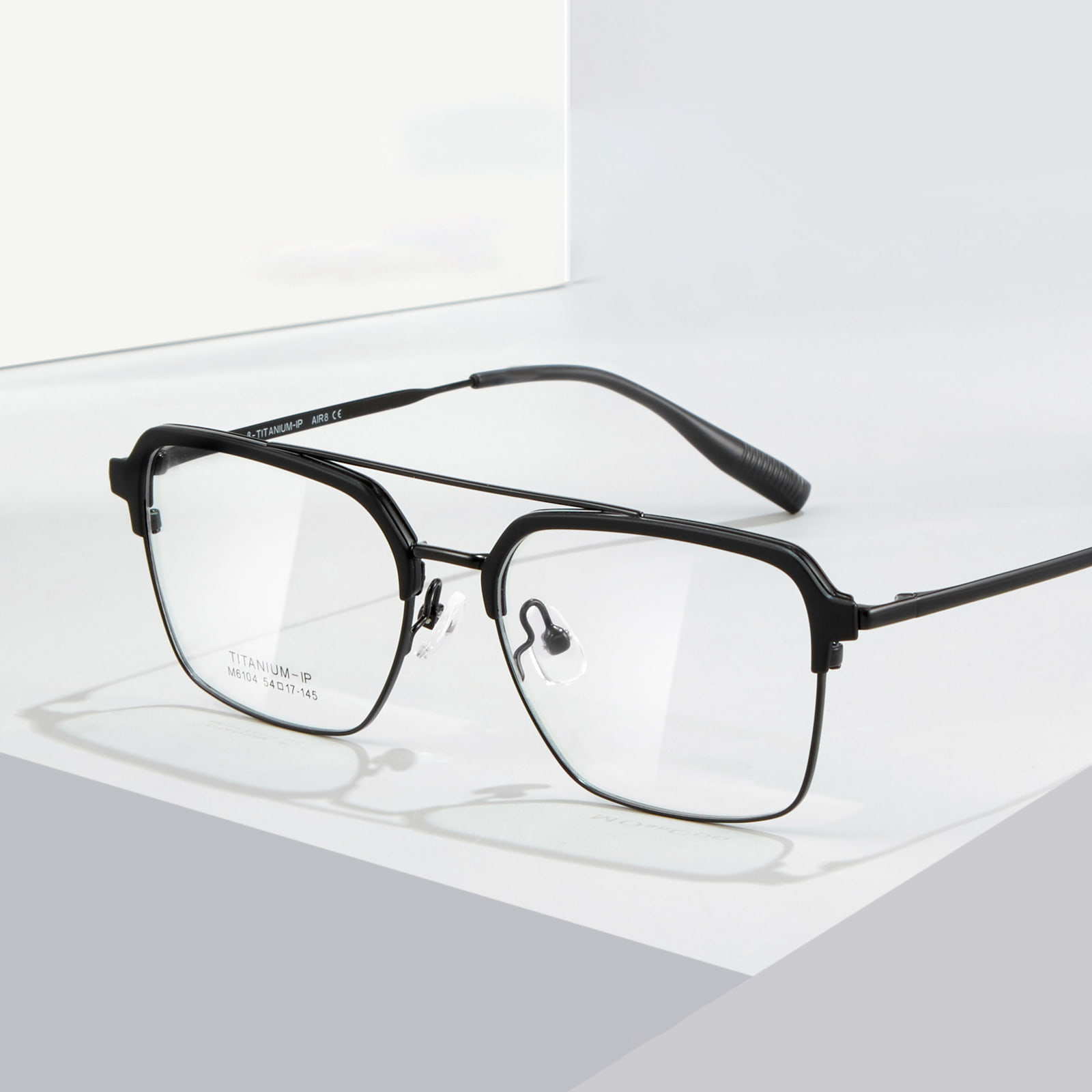 M6104 Doppelstrahl-Brille aus lichtbeständigem, glänzendem β-Titan