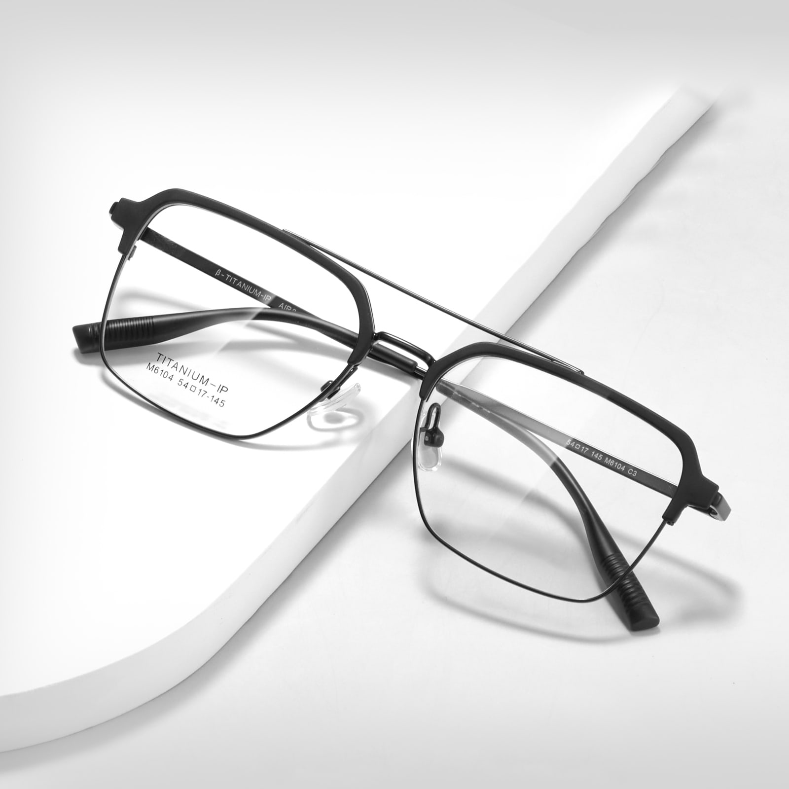 M6104 Doppelstrahl-Brille aus lichtbeständigem, glänzendem β-Titan