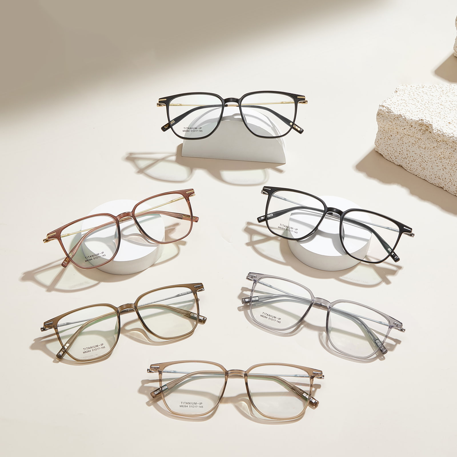 M8264 Leichte und langlebige Bambus-β-Titanbrille