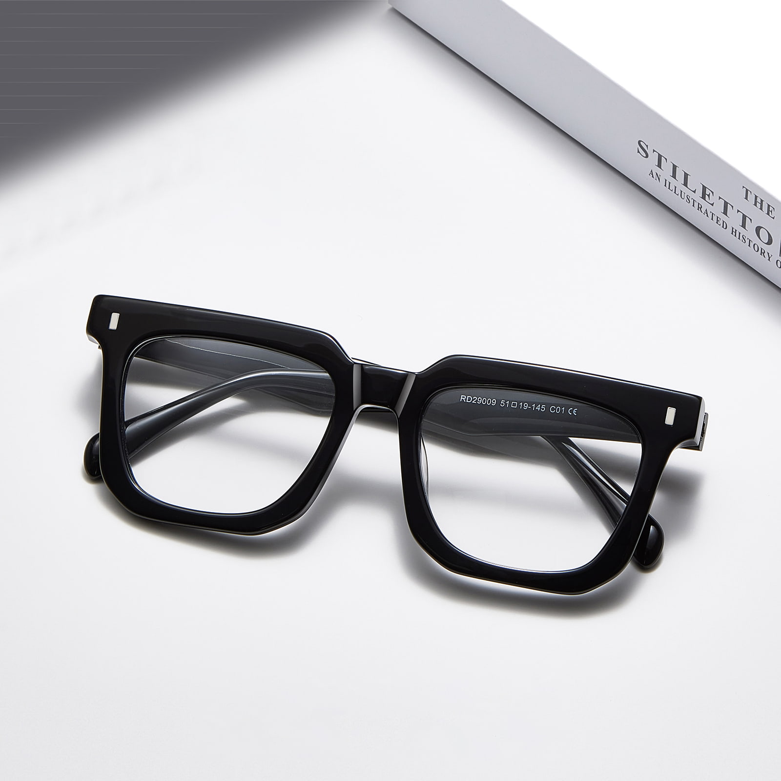 RD29009 Auffällige Acetatbrille mit quadratischem Rahmen und Schildpattstruktur