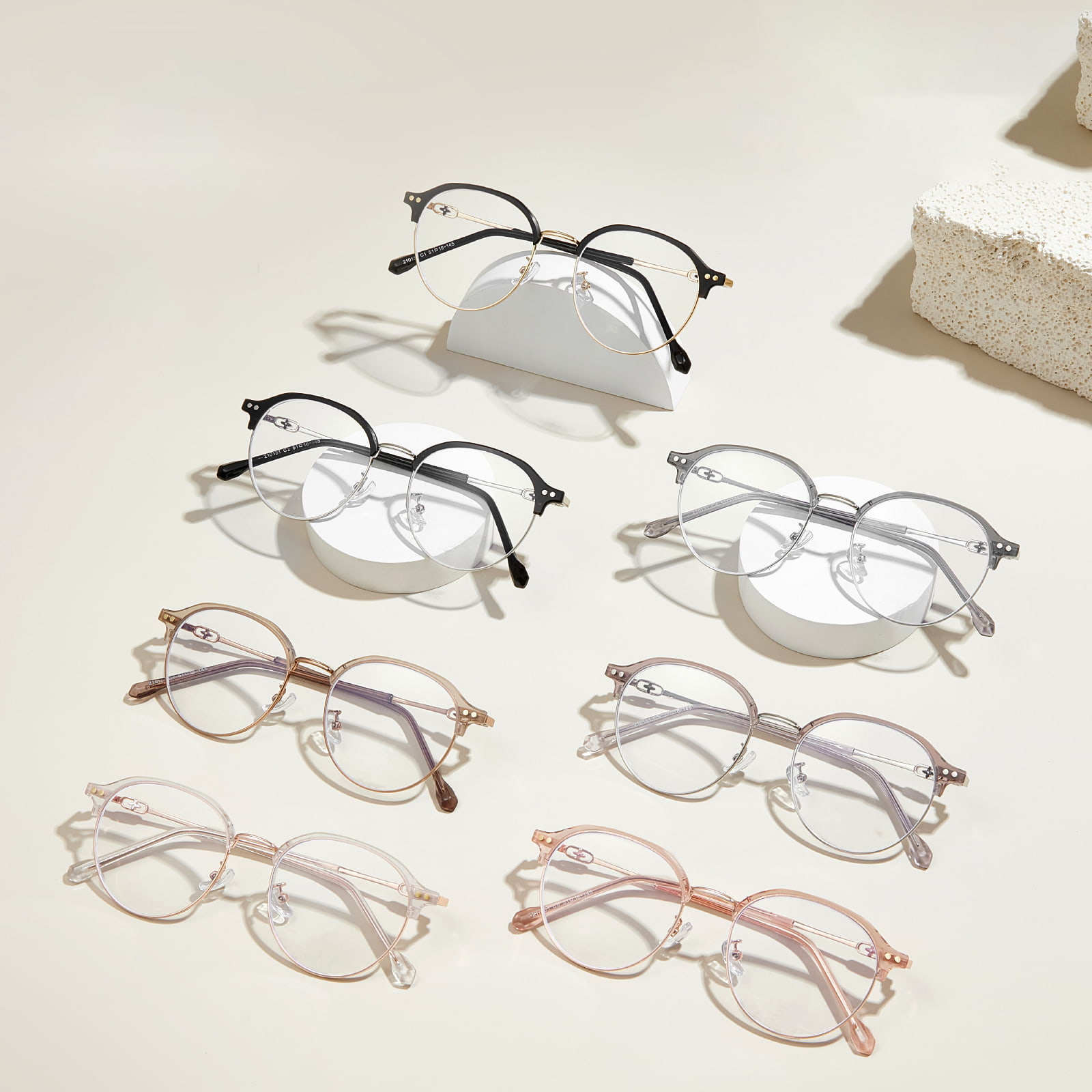 210131 Blaulichtblockierende Brille mit rundem Rahmen und Kreuzguss