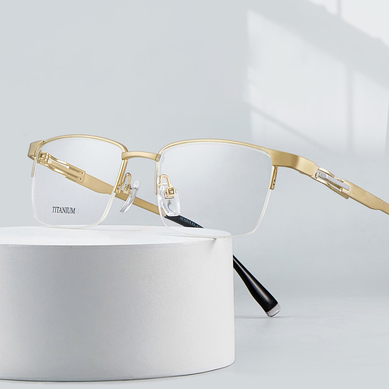 S9054 Leichte und lichtbeständige Brille aus reinem Titan
